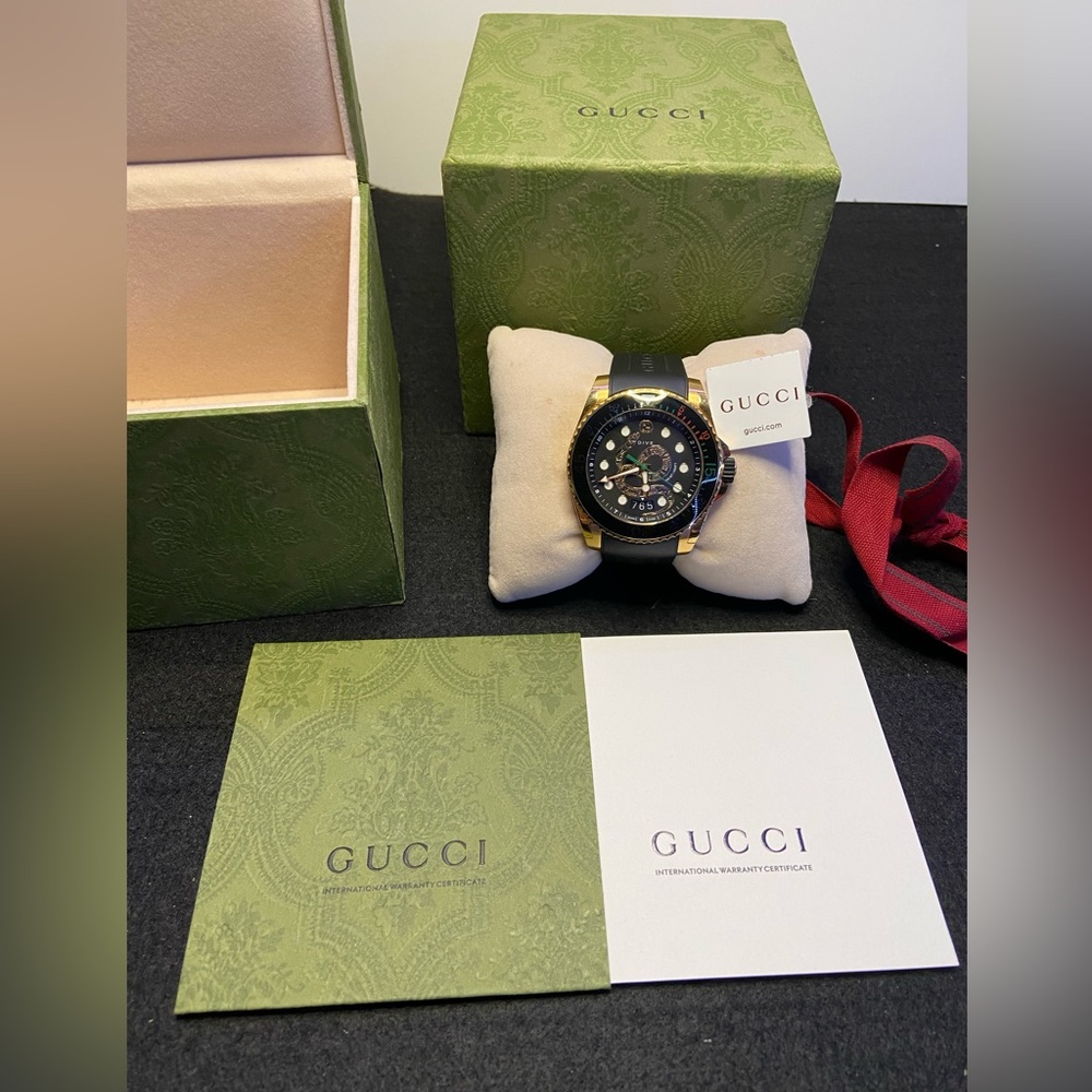 M Gucci Dive YA136219 45mm PVD Gold Snake Rubber Band Quartz Watch (Box & Papers